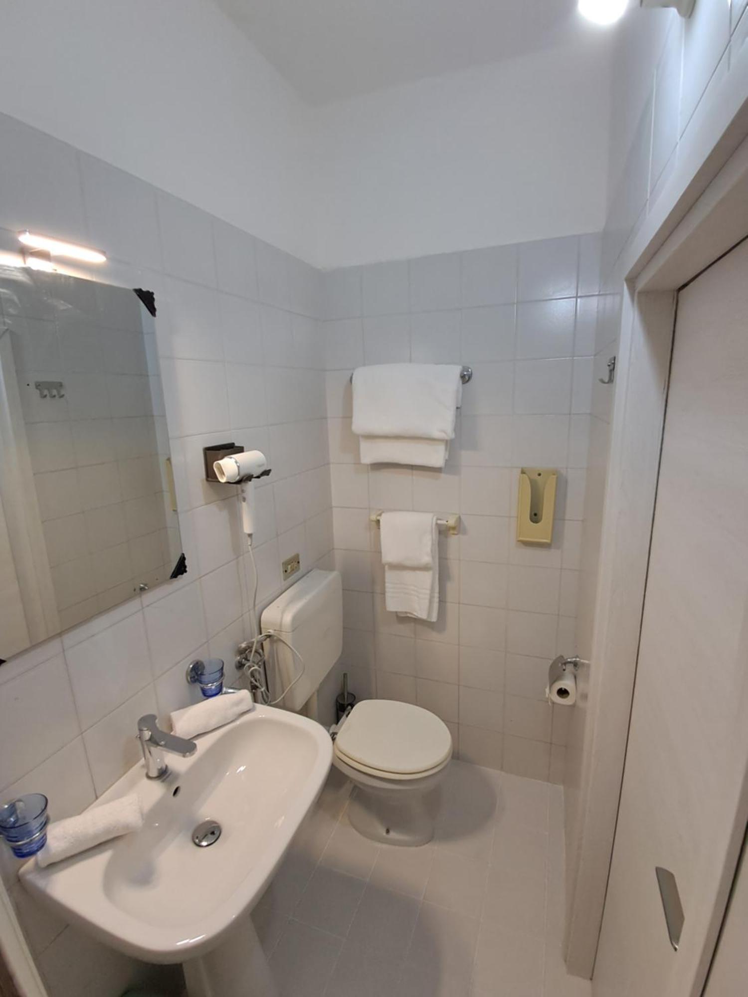 Hotel Tito 2 Mestre Buitenkant foto